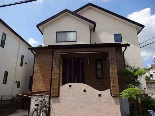 八幡市橋本のS様 外壁 フッソREVO-1000IR/屋根 スーパーシャネツサーモF塗装